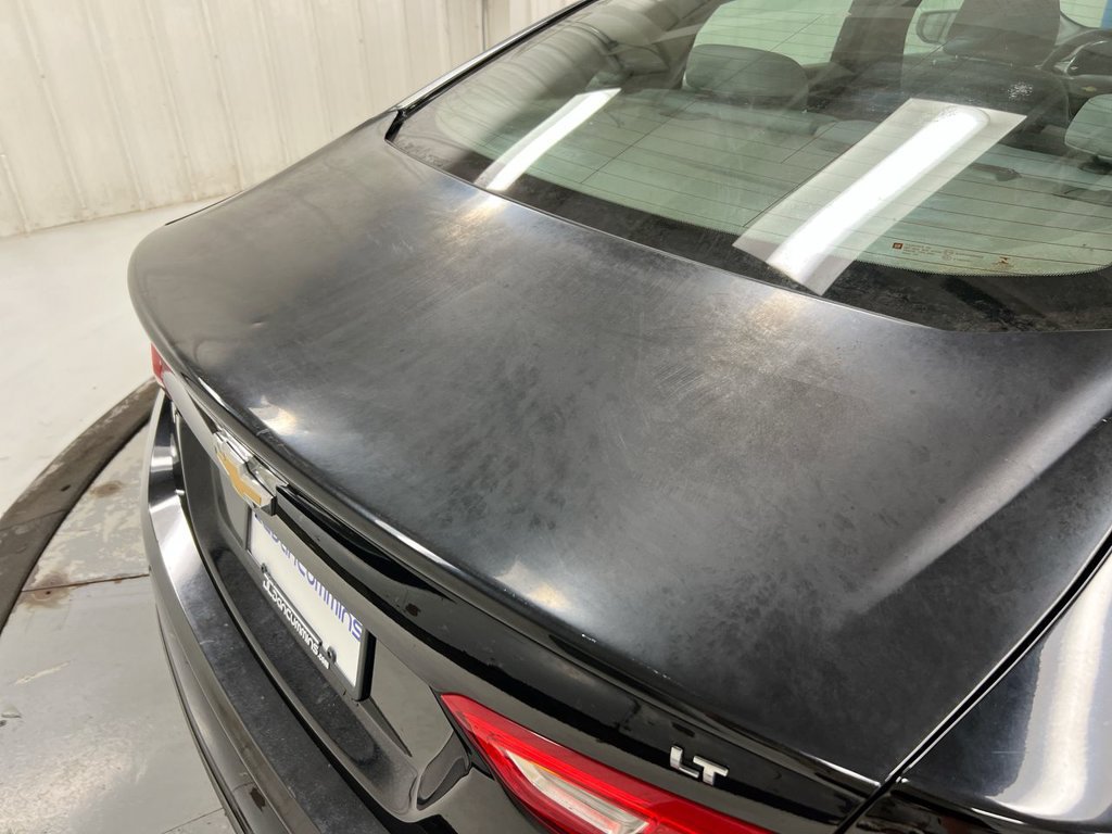 Used 2017 Chevrolet Malibu LT FWD image 33