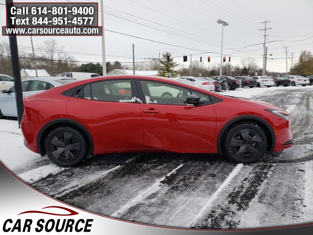 Used 2026 Toyota Prius LE image 4