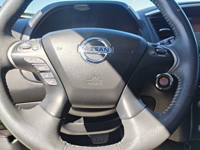 Used 2016 Nissan Pathfinder Platinum w/ Family Entertainment Package AWD/4WD image 21