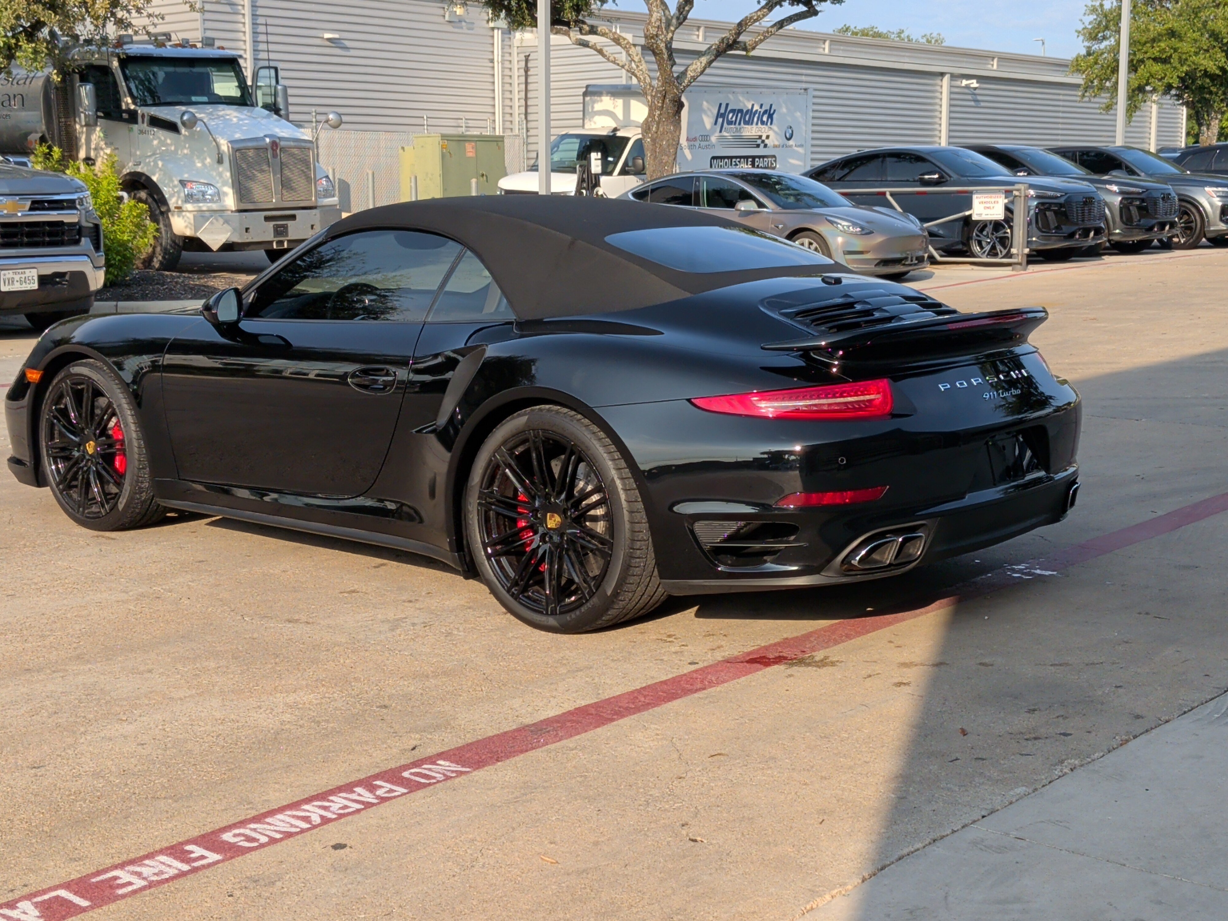 Used 2015 Porsche 911 Turbo AWD/4WD image 8