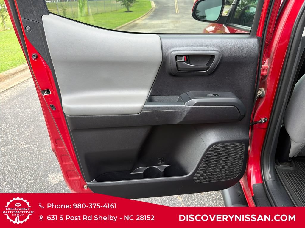 Used 2020 Toyota Tacoma SR AWD/4WD image 26