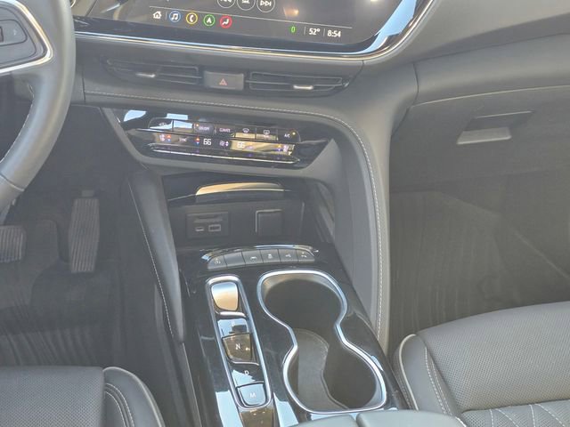 Used 2023 Buick Envision Avenir image 17