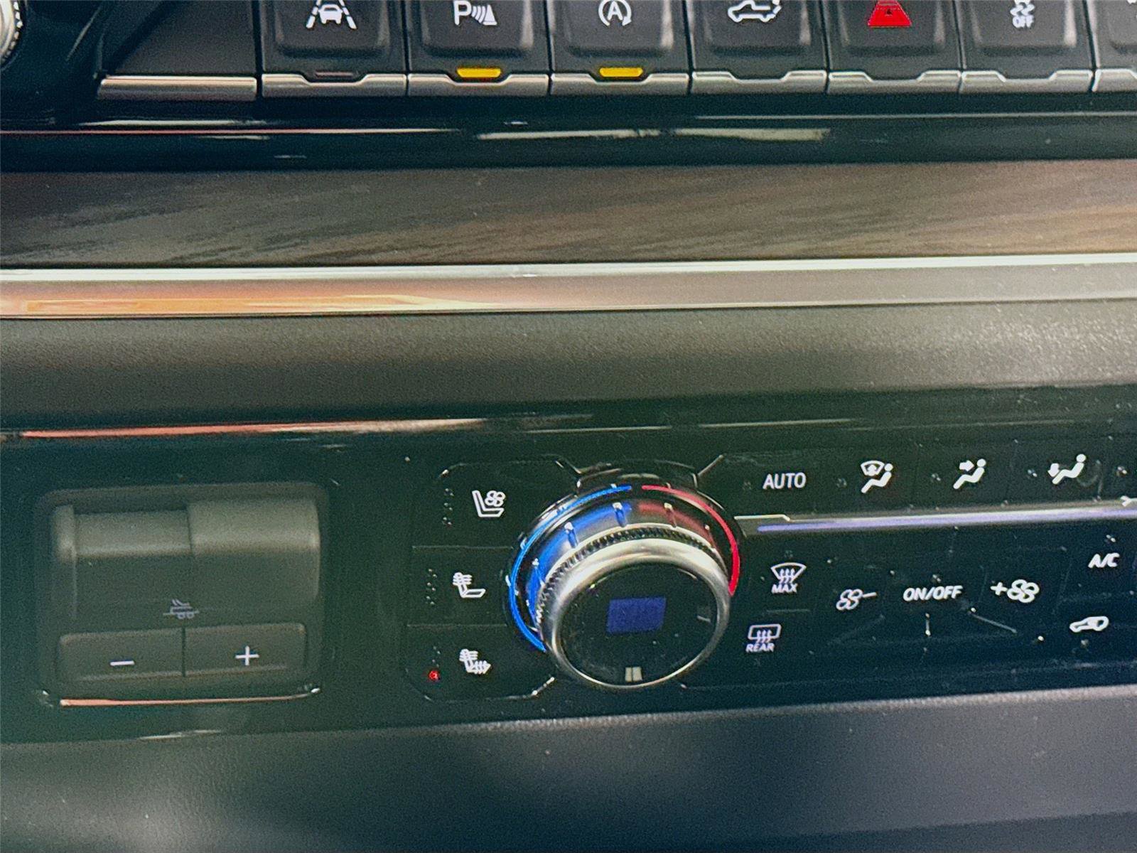 New 2026 GMC Sierra 1500 SLT w/ SLT Premium Plus Package image 16