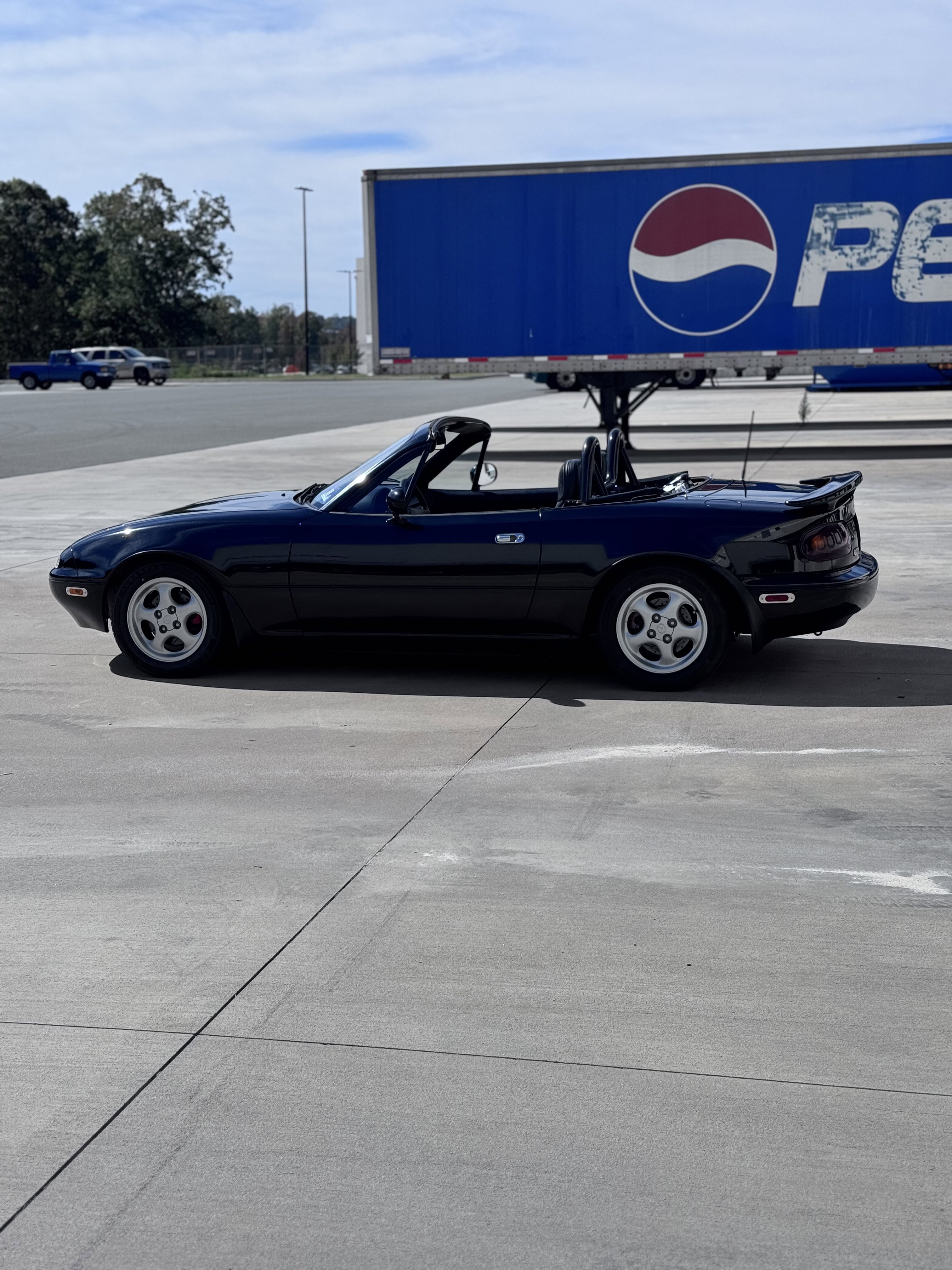 Used 1996 MAZDA MX-5 Miata image 7