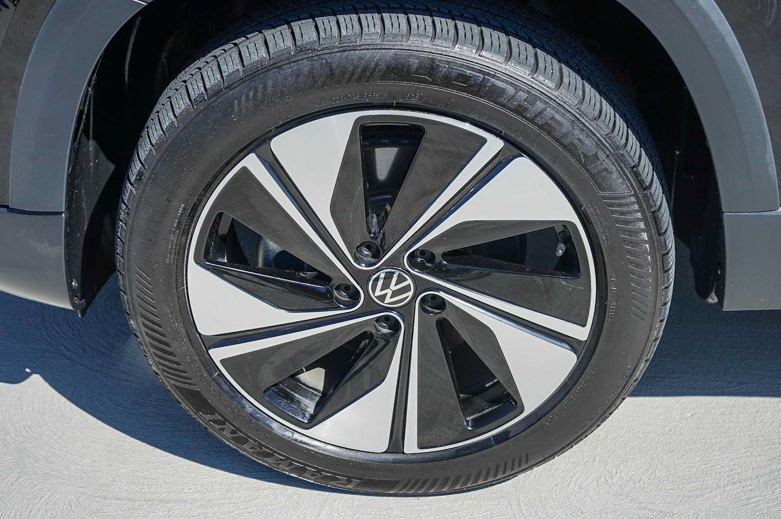 Used 2024 Volkswagen Taos SE AWD/4WD image 11