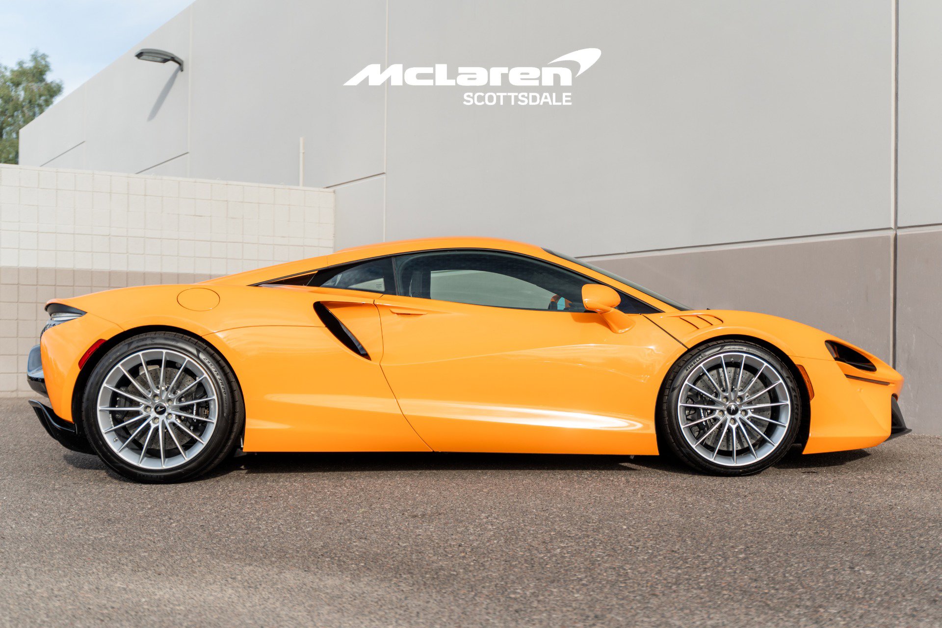 New 2026 McLaren Artura RWD image 8