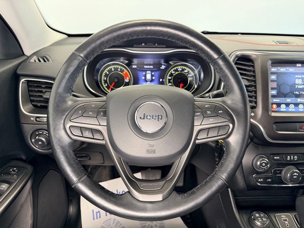 Used 2020 Jeep Cherokee Trailhawk w/ Cold Weather Group AWD/4WD image 15