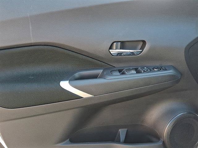 Certified 2023 Nissan Kicks SV FWD image 14