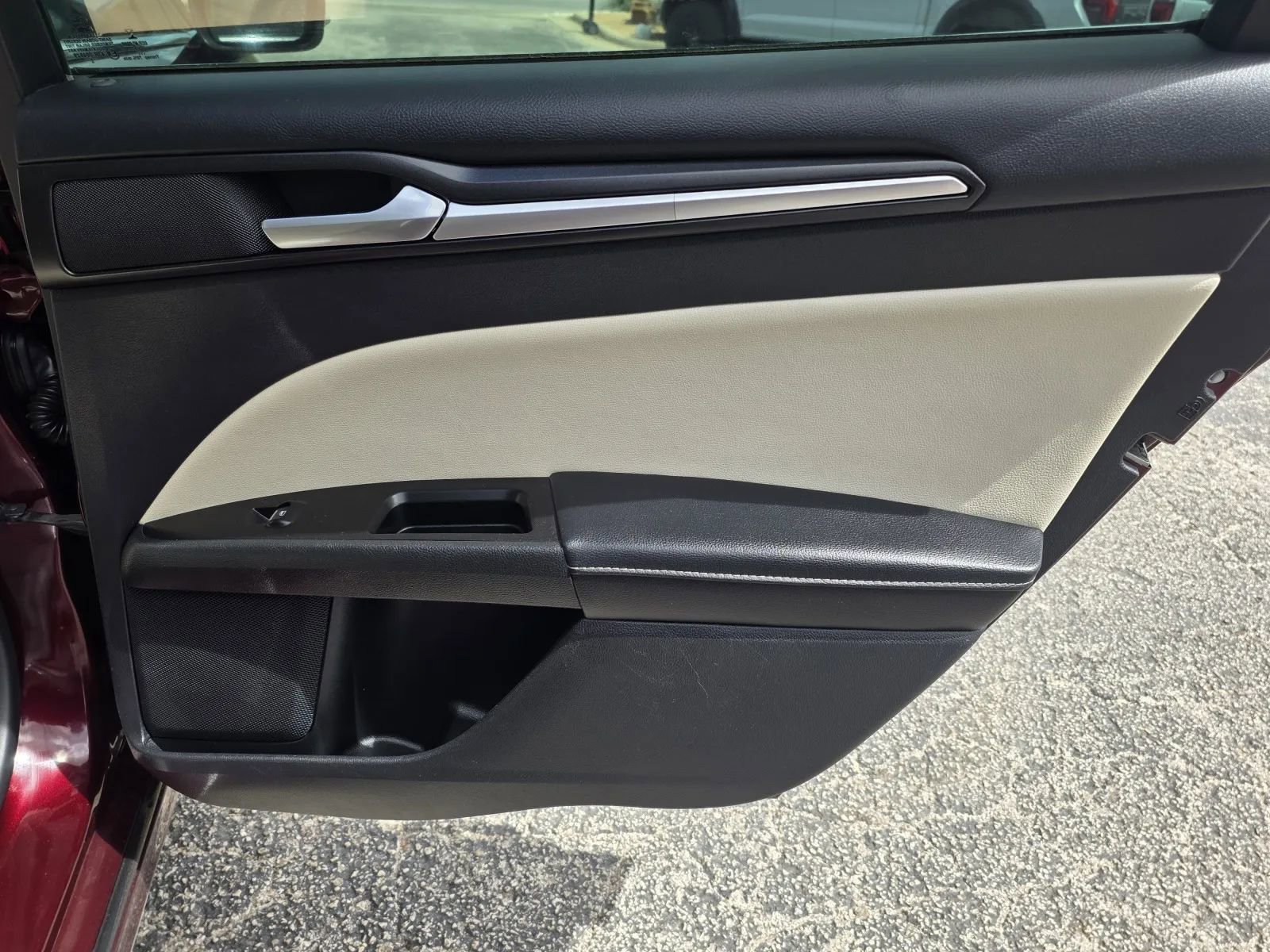 Used 2018 Ford Fusion Titanium FWD image 14