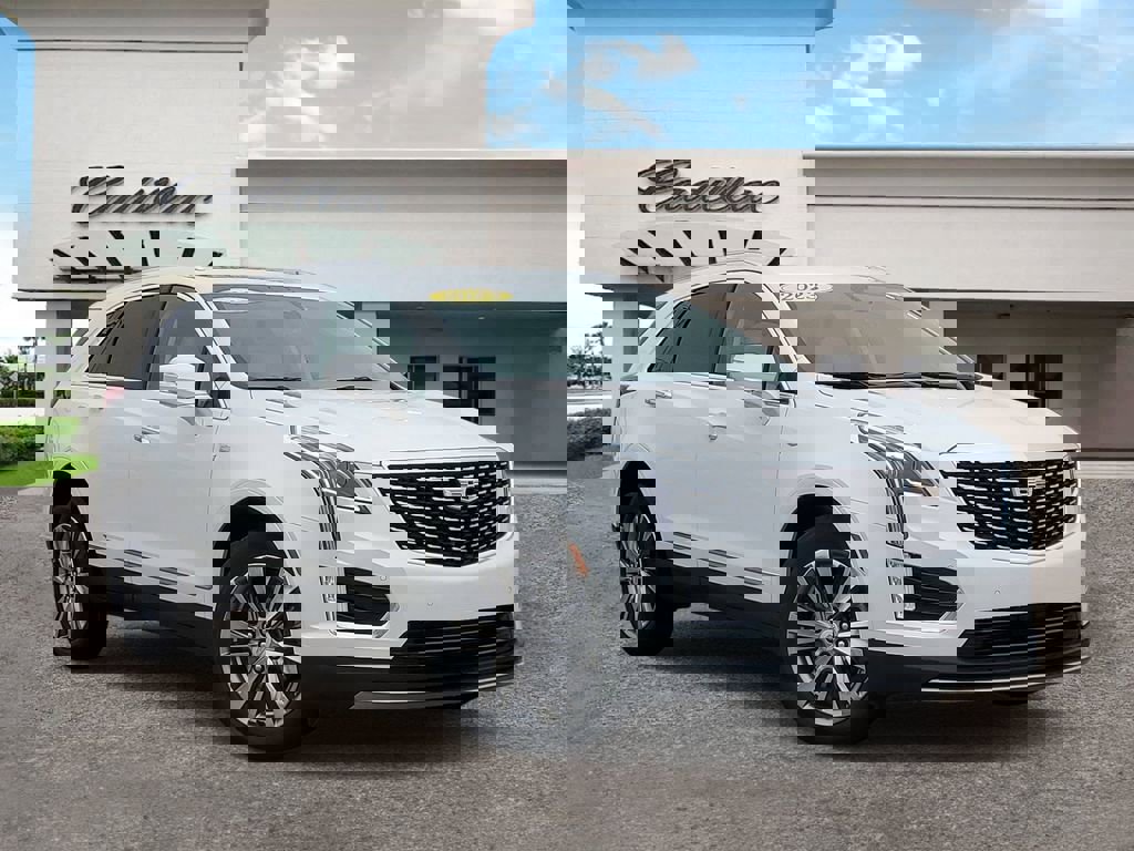 Certified 2023 Cadillac XT5 Premium Luxury AWD/4WD image 1