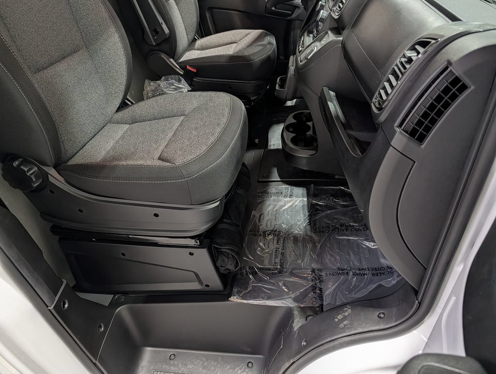 Used 2025 RAM ProMaster 1500 FWD image 33