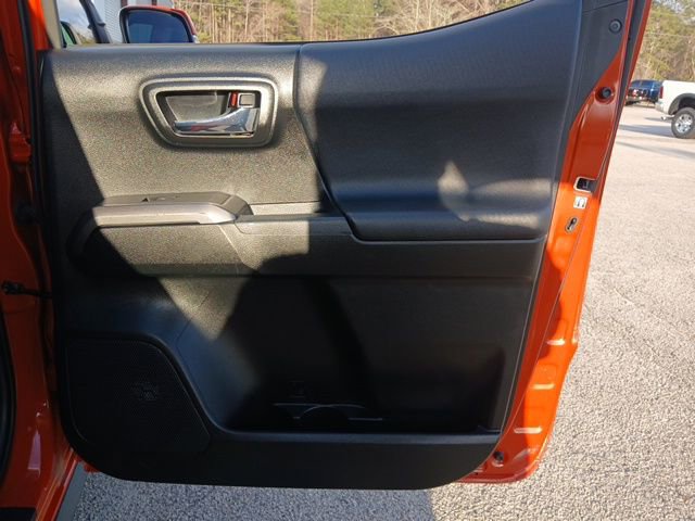 Used 2017 Toyota Tacoma TRD Sport image 23