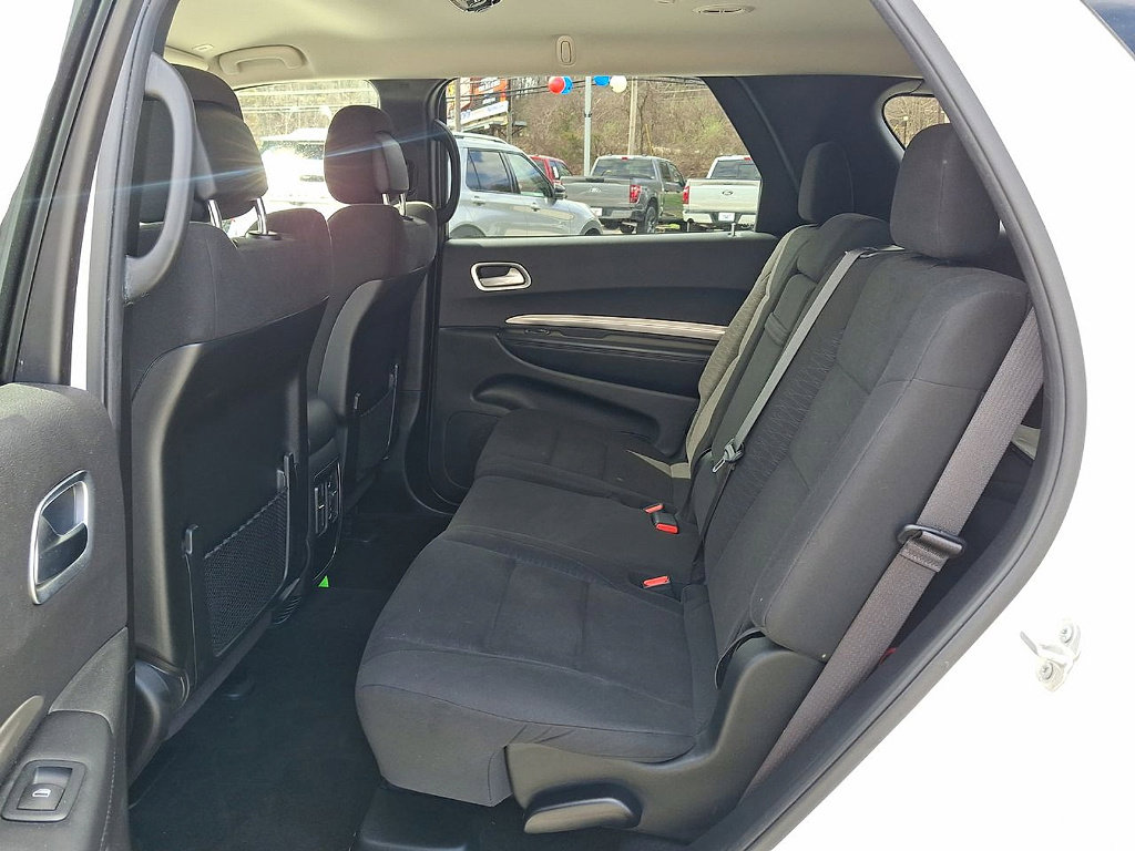 Used 2020 Dodge Durango SXT image 19
