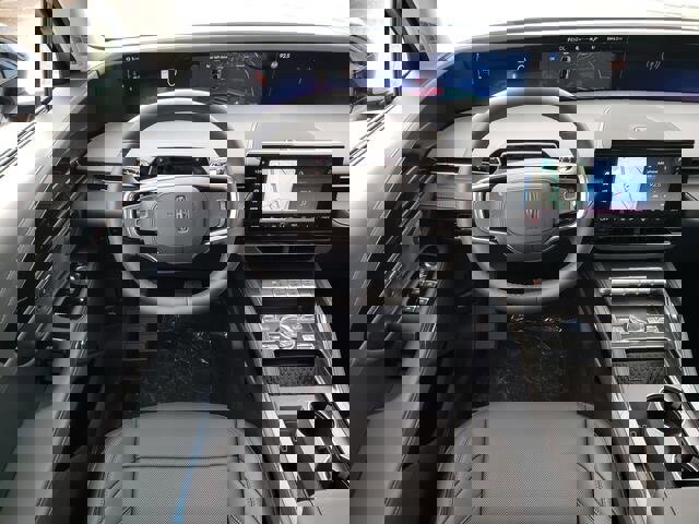 New 2026 Lincoln Nautilus Premier image 18