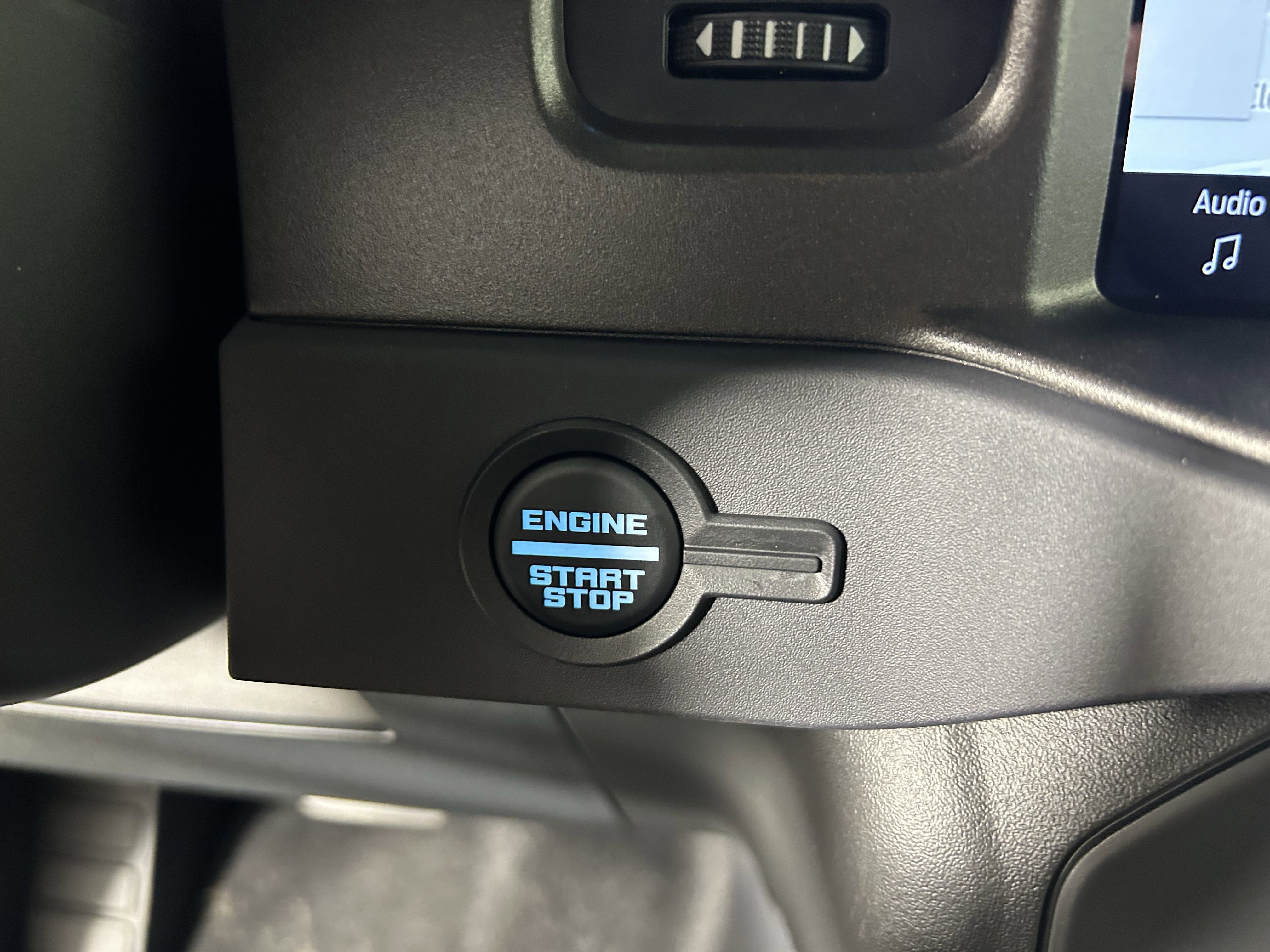 New 2025 Ford Bronco Badlands image 27