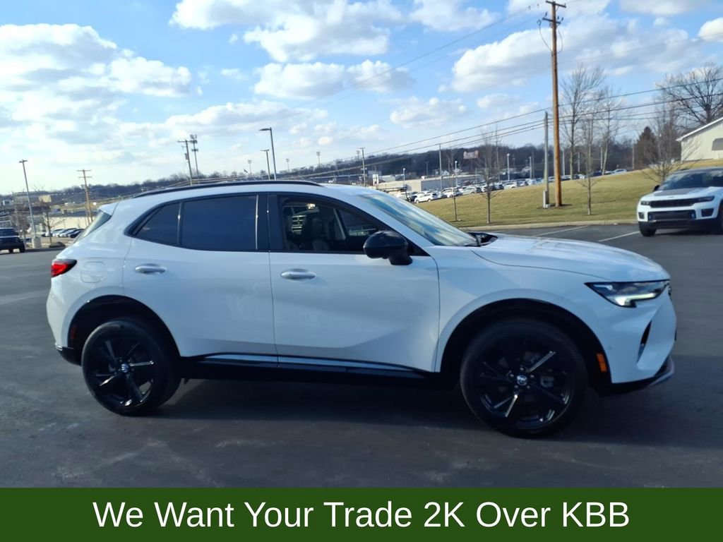 Used 2022 Buick Envision Essence w/ Technology Package II image 7