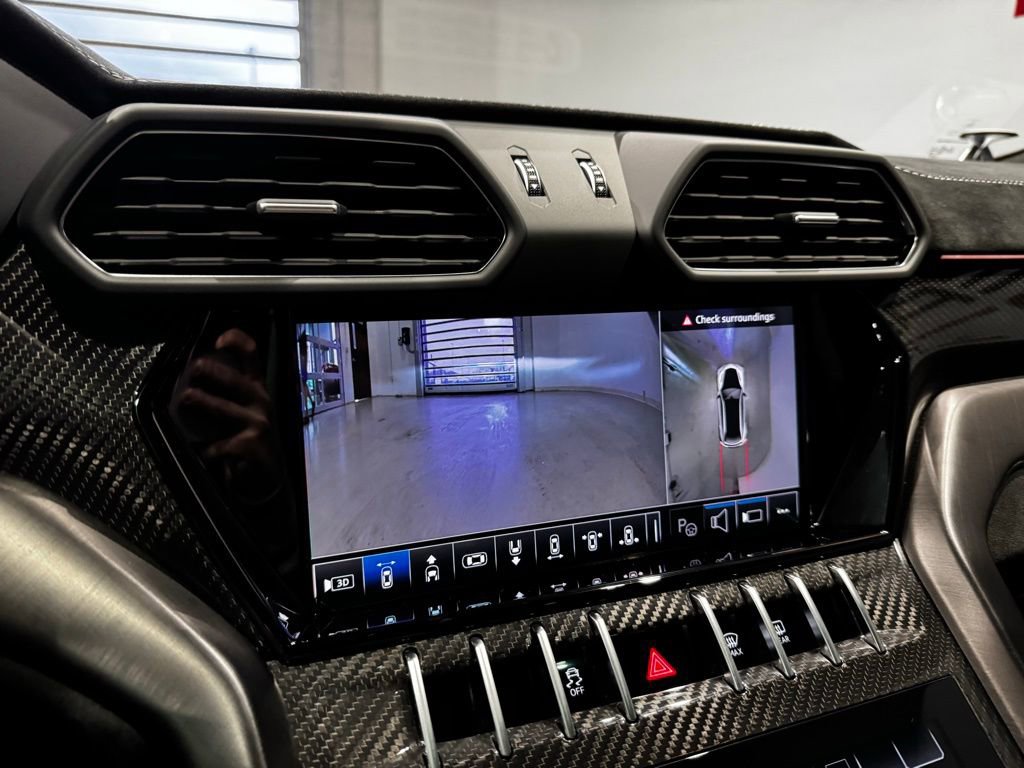 Used 2024 Lamborghini Urus Performante image 51