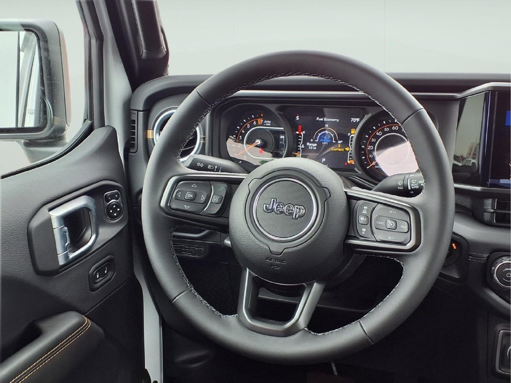 New 2026 Jeep Gladiator Sport AWD/4WD image 9