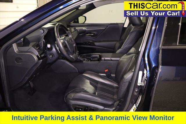 Used 2022 Lexus ES 300h Ultra Luxury w/ Accessory Package 2 FWD image 28