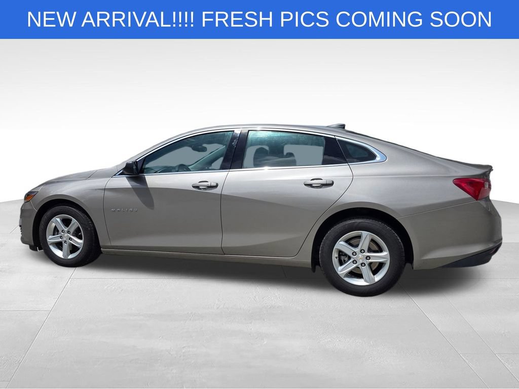 Used 2024 Chevrolet Malibu LS FWD image 3