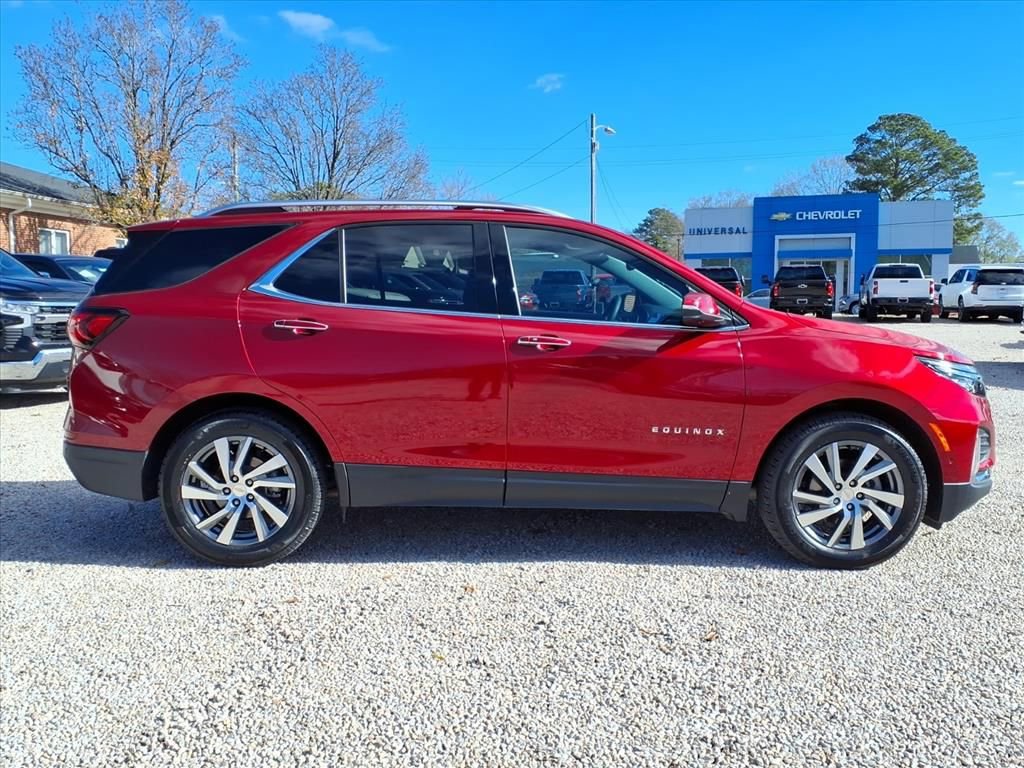 Used 2023 Chevrolet Equinox Premier image 10