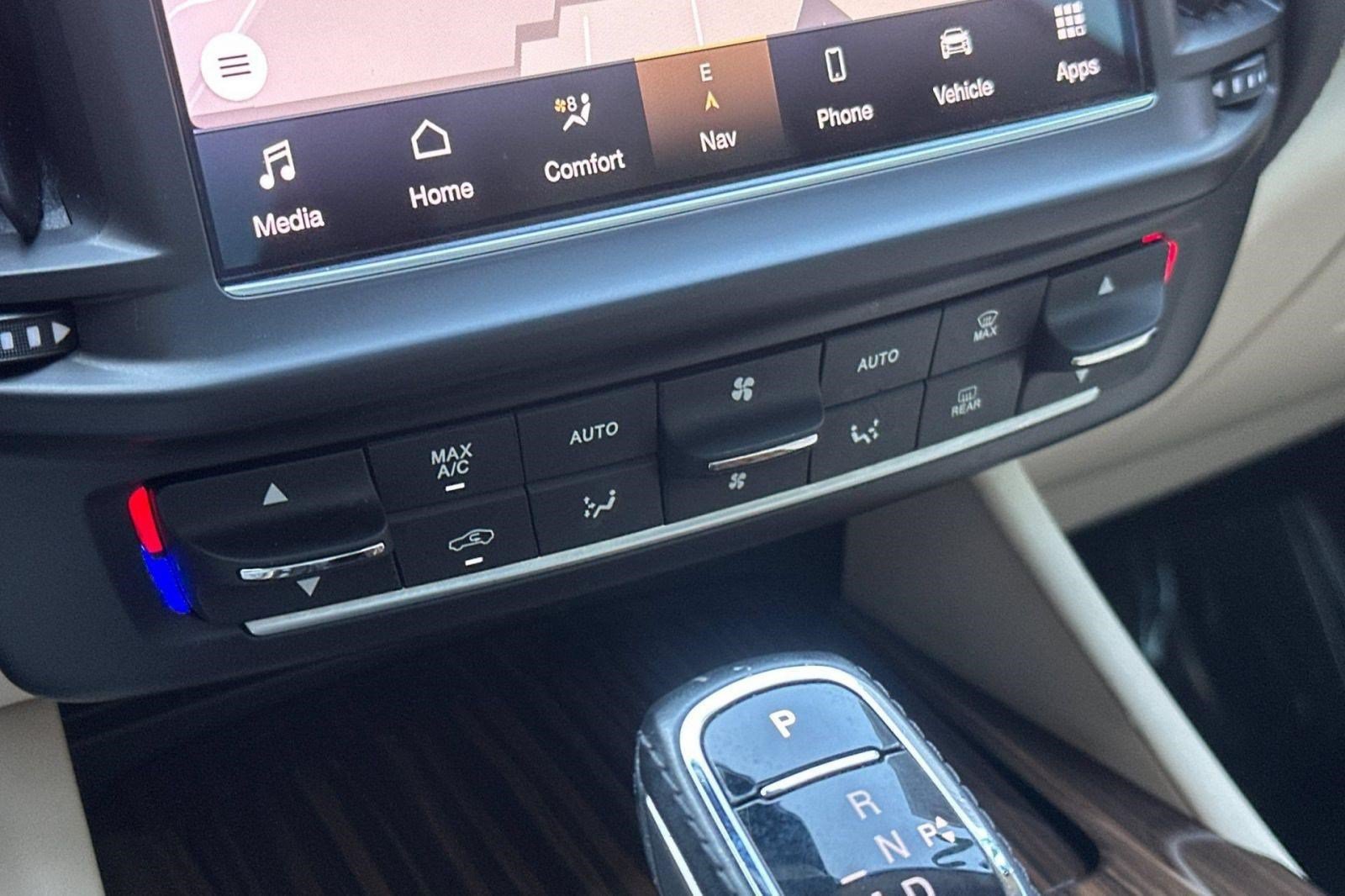 Used 2022 Maserati Levante Modena S AWD/4WD image 20