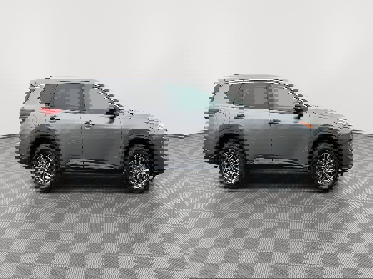 Used 2024 Nissan Rogue S image 8