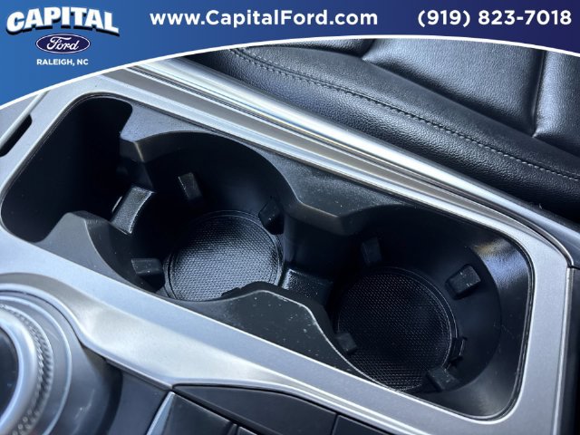 Used 2020 Ford Explorer XLT w/ Equipment Group 202A AWD/4WD image 31