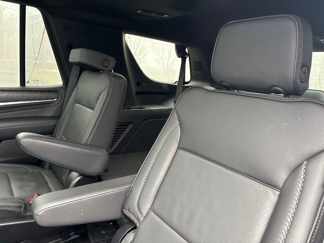 Used 2023 GMC Yukon Denali w/ LPO, Floor Liner Package image 10