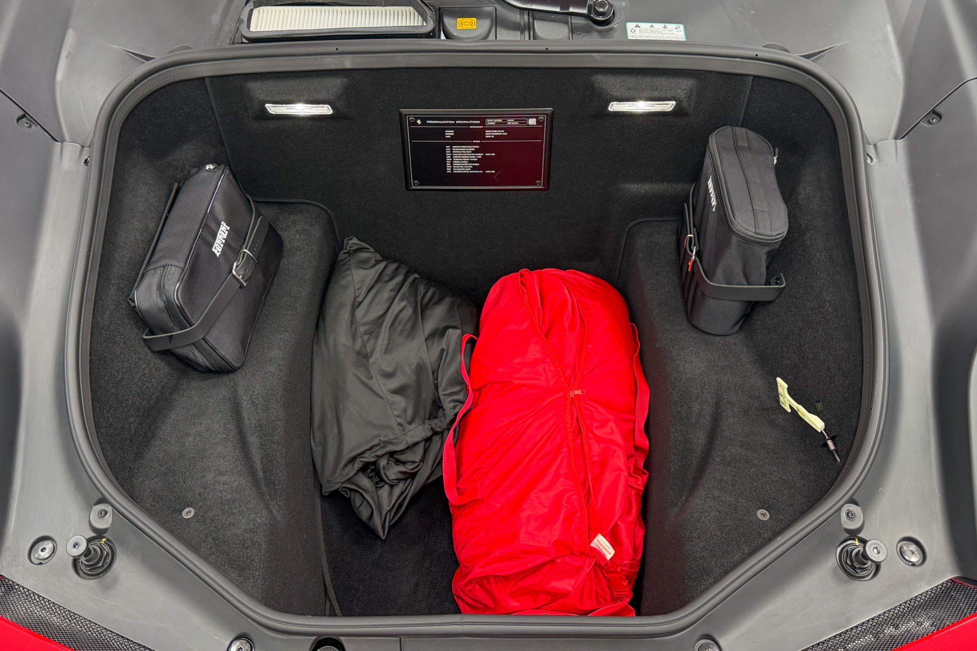 Used 2018 Ferrari 488 Spider RWD image 17