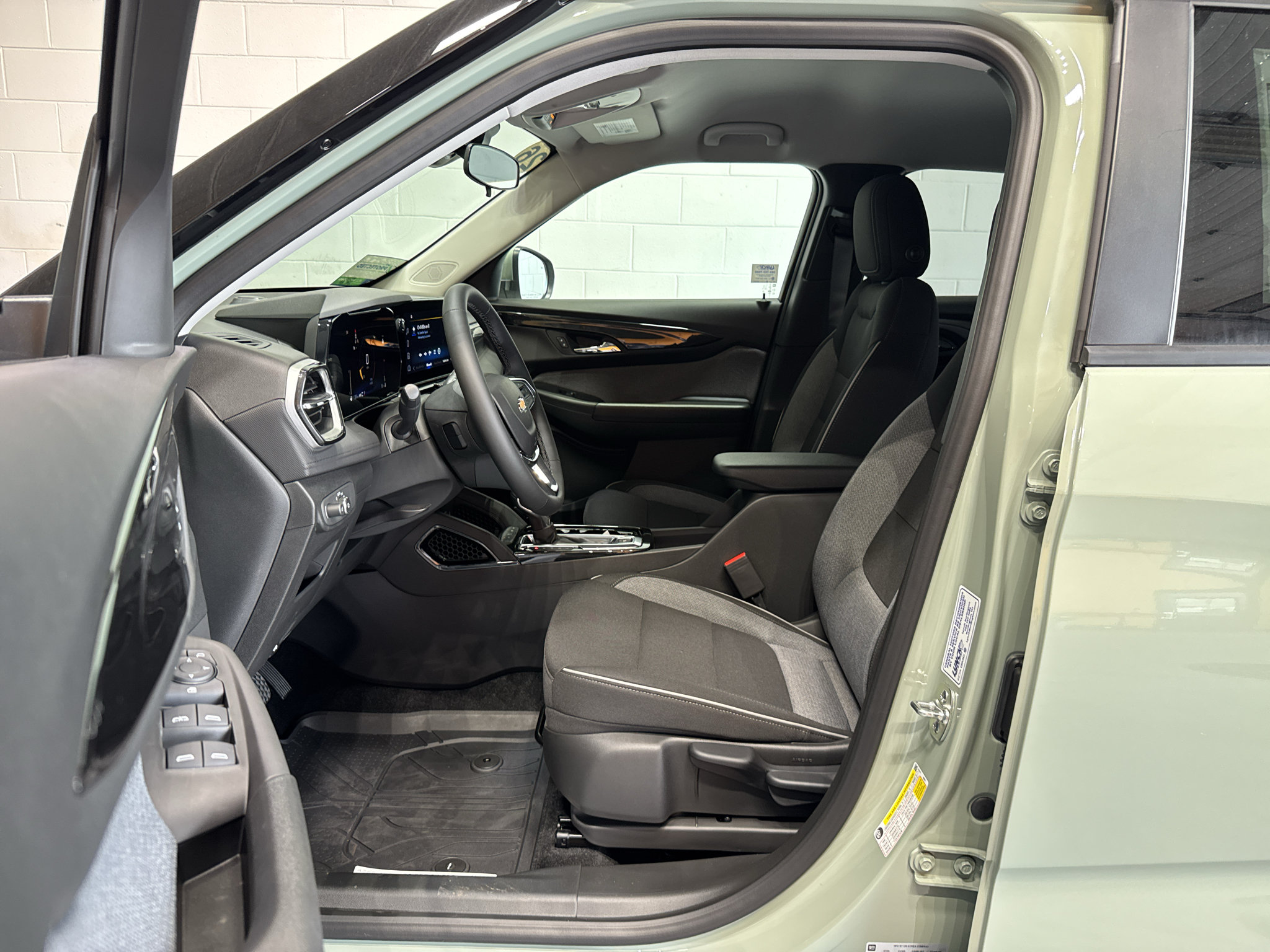 New 2026 Chevrolet TrailBlazer LT w/ LT Cold Weather Package AWD/4WD image 11