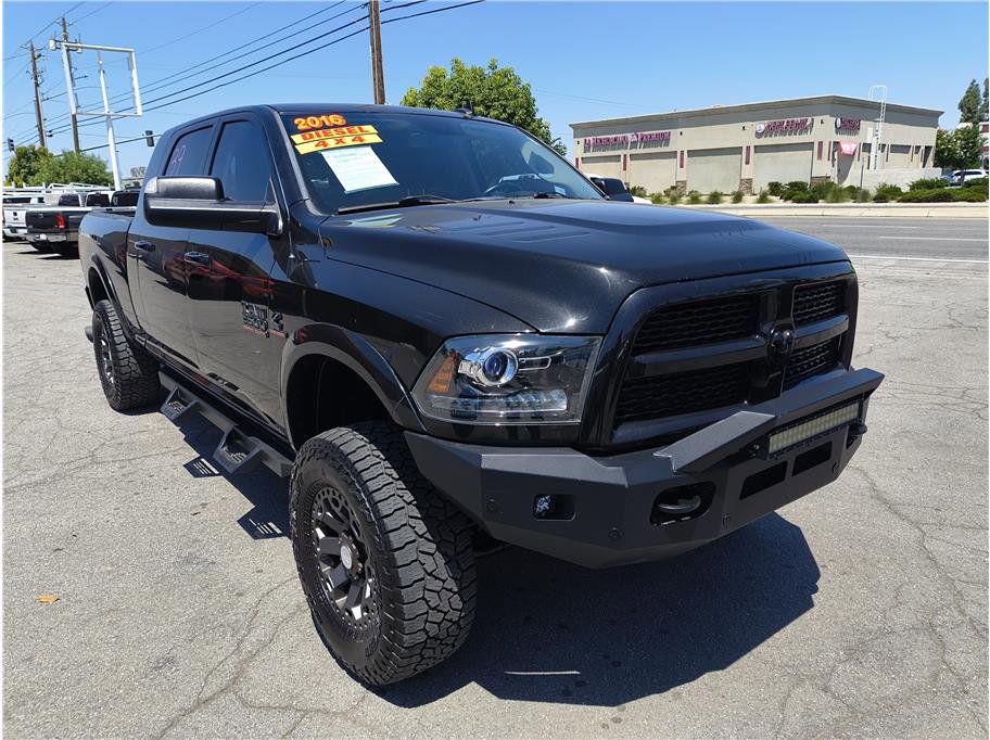Used 2016 RAM 2500 Laramie w/ Sport Appearance Group AWD/4WD image 3