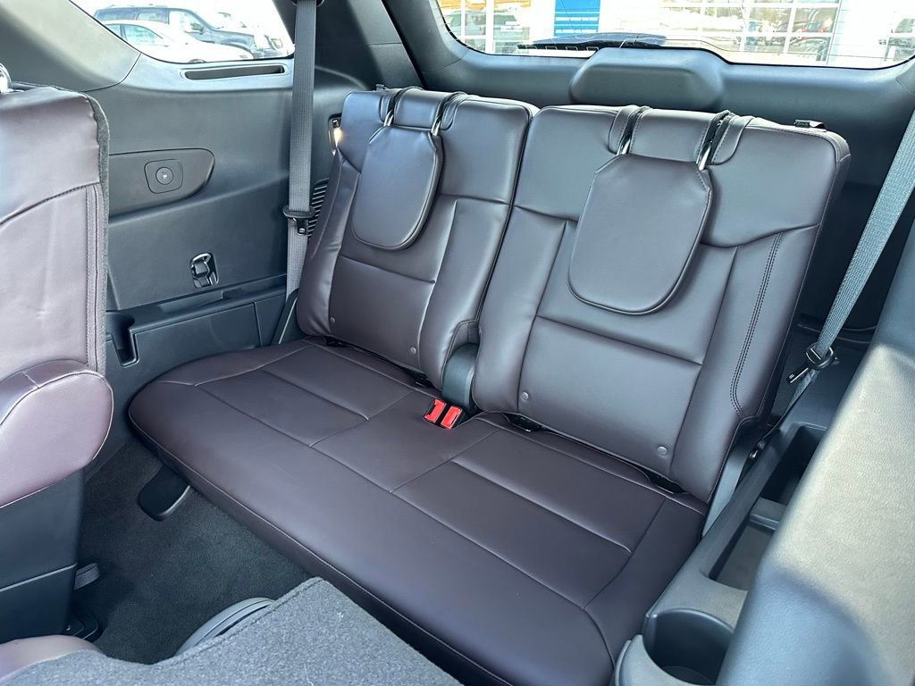 New 2026 Ford Explorer Platinum w/ LUX Leather Package image 16