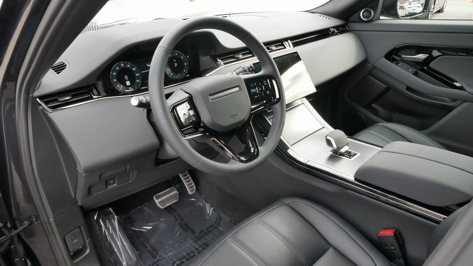 Used 2024 Land Rover Range Rover Evoque Dynamic SE image 31