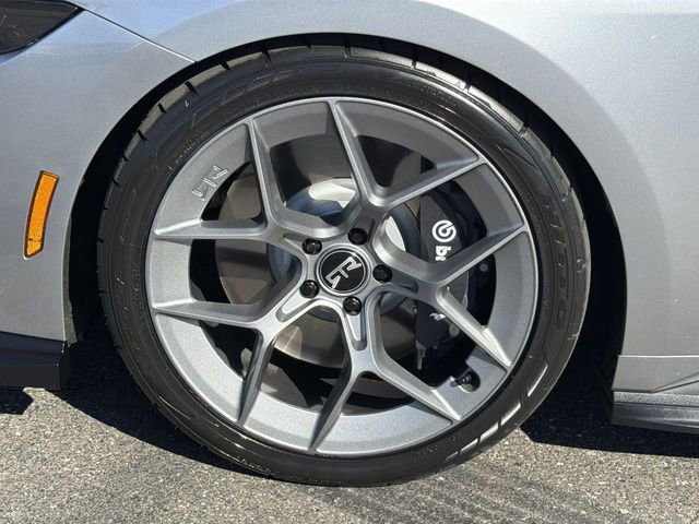 New 2026 Ford Mustang GT w/ GT Performance Package RWD image 5