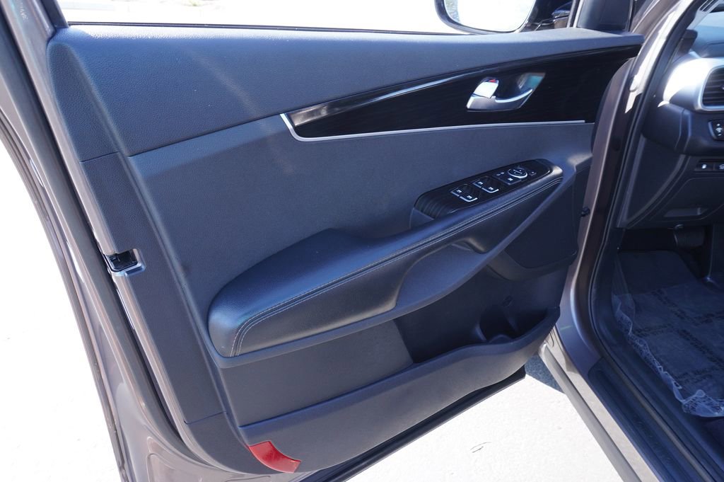 Used 2019 Kia Sorento EX image 15