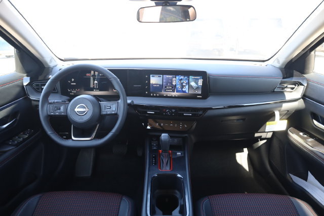 New 2027 Nissan Kicks SR w/ SR Premium Package FWD image 13