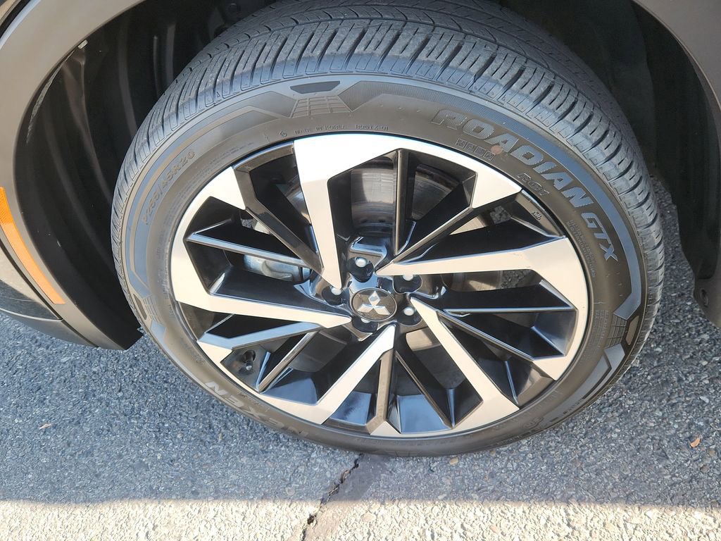 Used 2023 Mitsubishi Outlander SE image 20