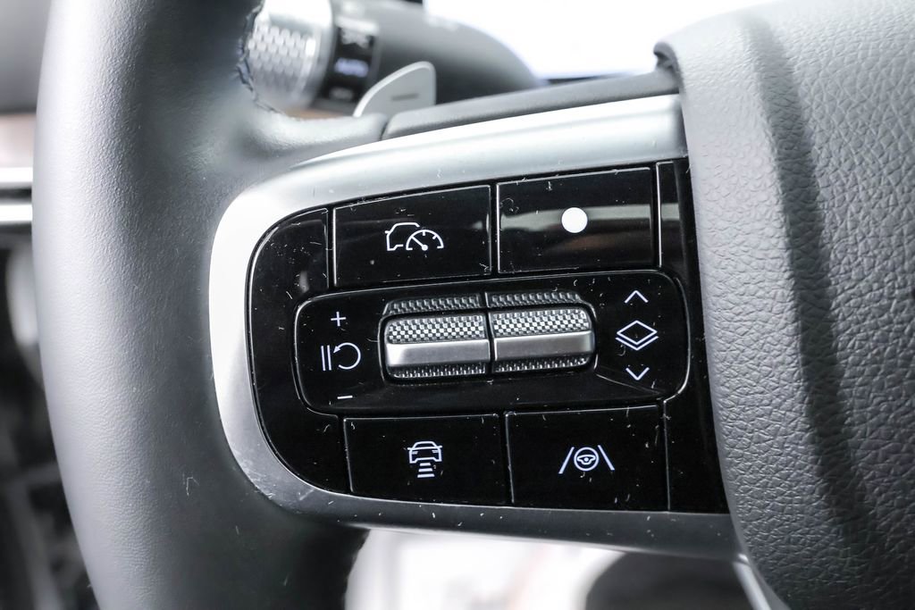 Used 2025 Genesis GV80 3.5T Advanced image 38