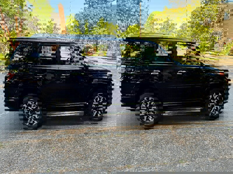 Used 2018 Toyota 4Runner Limited image 6