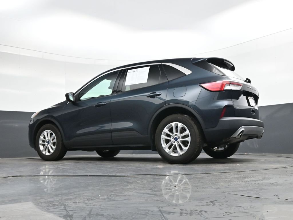 Used 2022 Ford Escape SE w/ Cold Weather Package image 30
