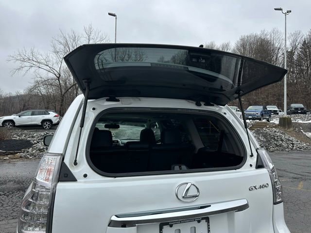 Used 2016 Lexus GX 460 Luxury w/ Preferred Accessory Package image 24