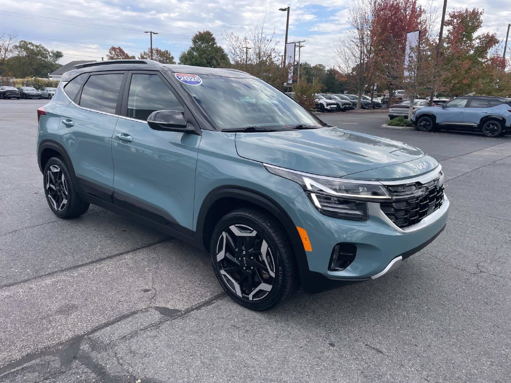 Used 2025 Kia Seltos SX AWD/4WD image 11