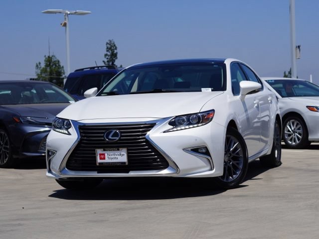 Used 2018 Lexus ES 350 w/ Navigation System Package FWD image 4