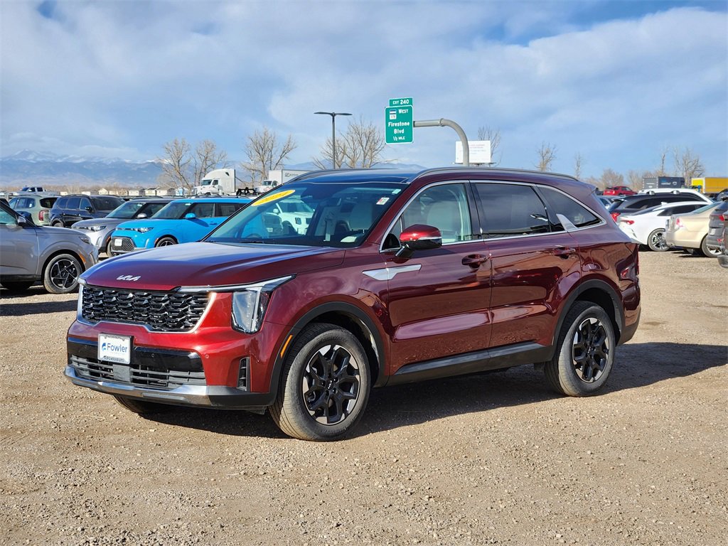 Certified 2024 Kia Sorento S w/ Panoramic Sunroof Package image 4
