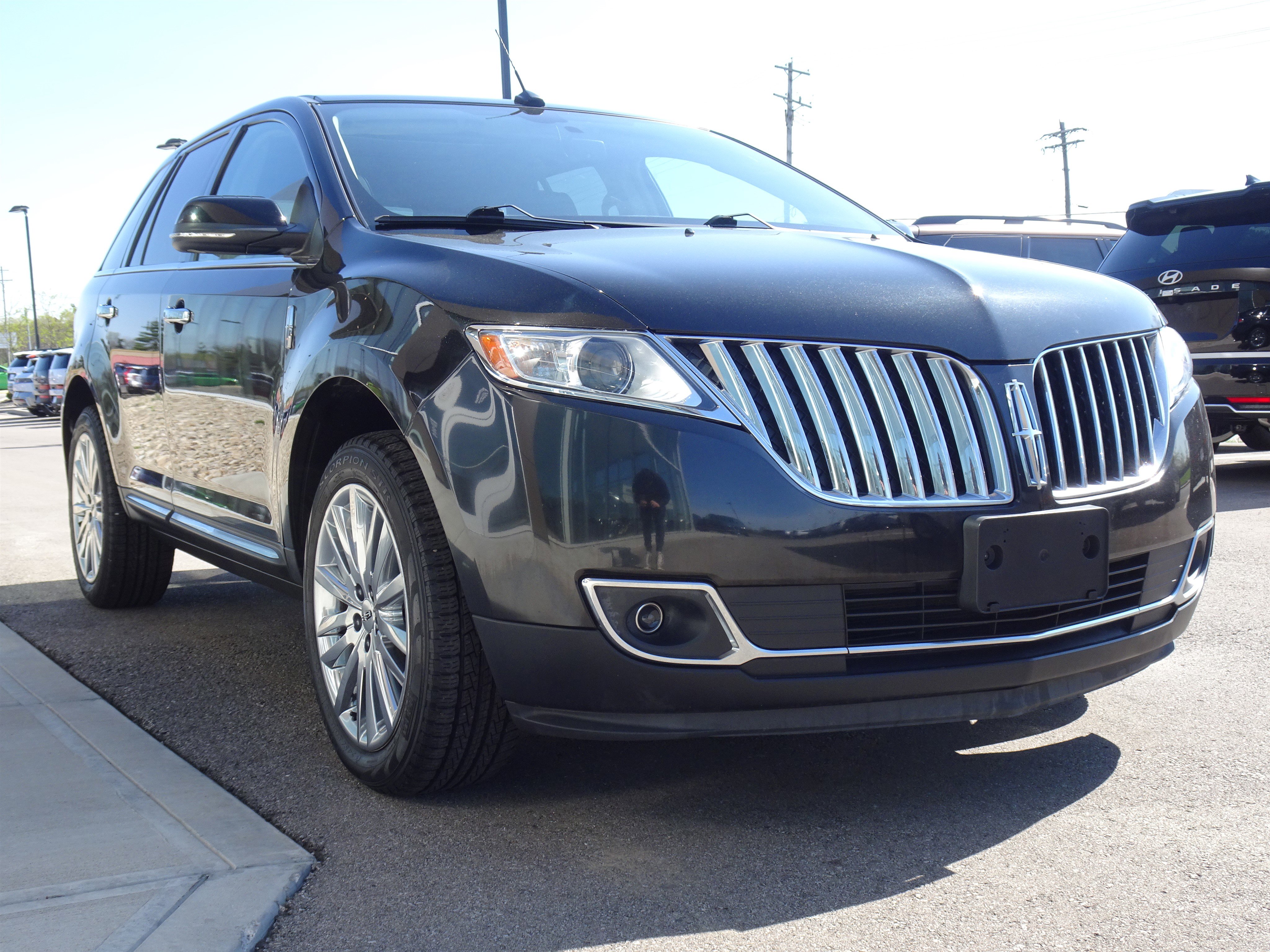 Used 2015 Lincoln MKX AWD w/ Equipment Group 102A image 6