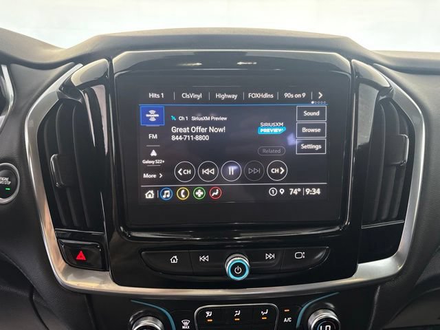 Used 2023 Chevrolet Traverse LT w/ Rear Camera Mirror Package AWD/4WD image 6