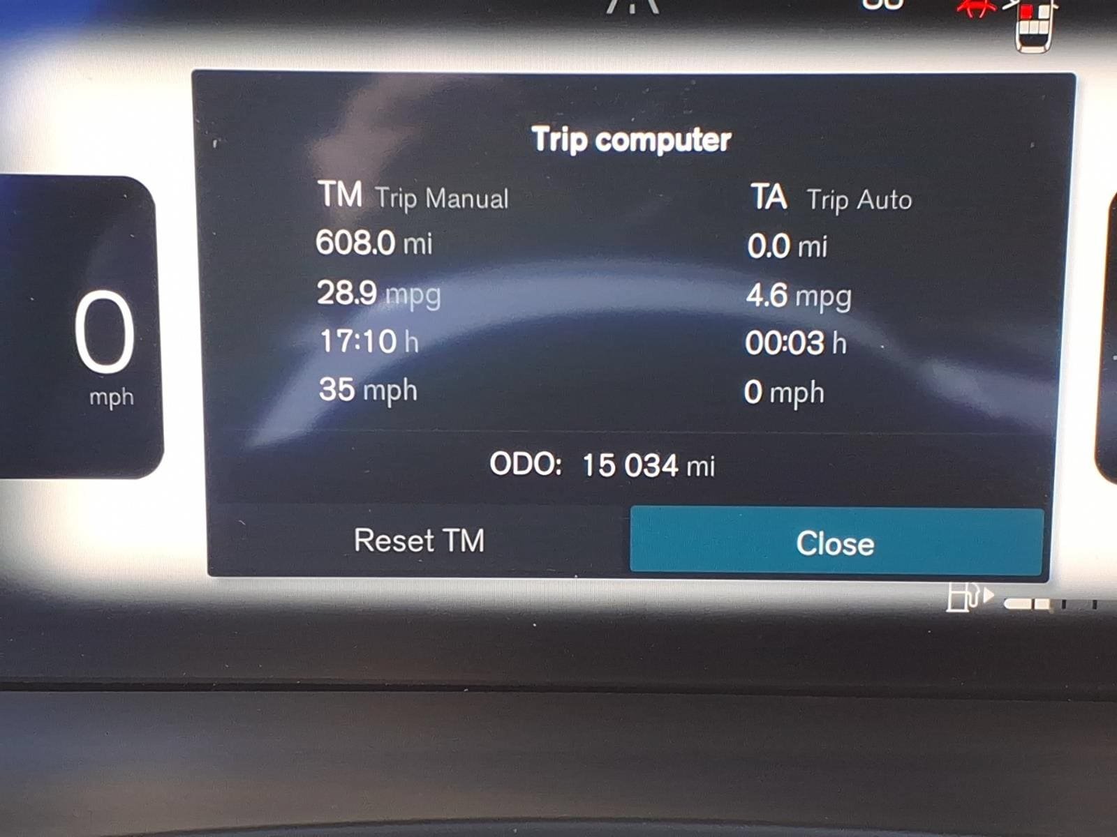 Certified 2025 Volvo V60 B5 Cross Country Plus AWD/4WD image 27