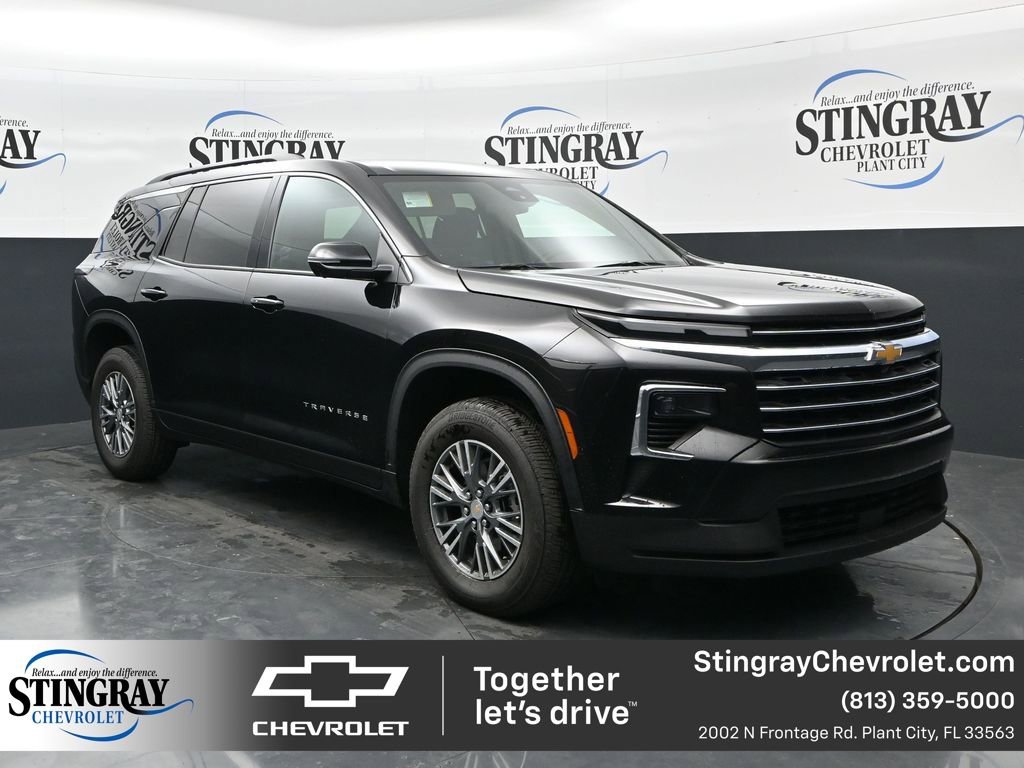 Used 2025 Chevrolet Traverse LT w/ Driver Confidence Package