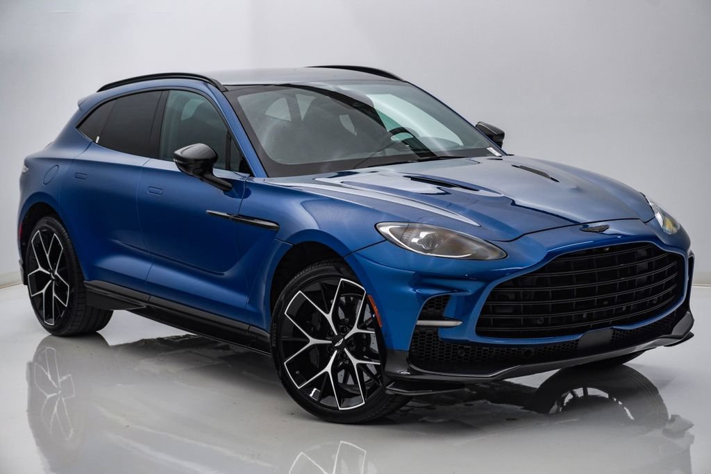 Used 2025 Aston Martin DBX 707 AWD/4WD image 3